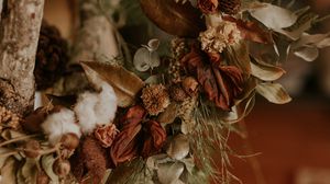 Preview wallpaper wreath, flowers, branches, dry, decoration