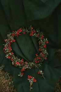 Preview wallpaper wreath, lingonberry, berries, red, bunches