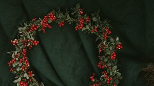 Preview wallpaper wreath, lingonberry, berries, red, bunches