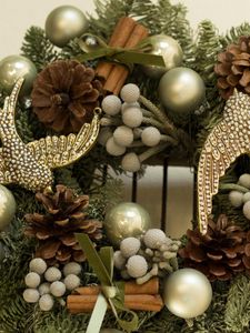 Preview wallpaper wreath, pine needles, bumps, balls, birds, cinnamon, attribute