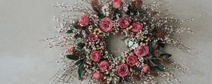 Preview wallpaper wreath, roses, flowers, composition, decoration