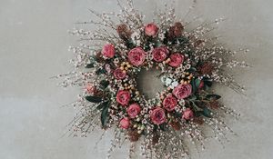 Preview wallpaper wreath, roses, flowers, composition, decoration