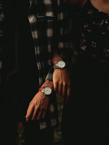 Preview wallpaper wrist watch, pair, hands