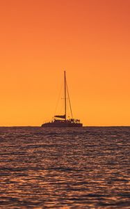 Preview wallpaper yacht, sea, sunset, minimalism