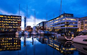 Preview wallpaper yachts, reflection, lake, buildings, lights, bay