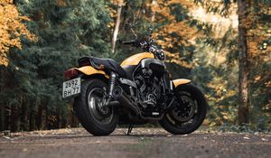 Preview wallpaper yamaha, bike, motorcycle, side view, trees, asphalt
