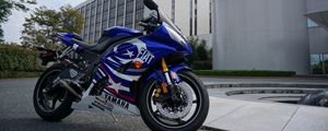 Preview wallpaper yamaha, motorcycle, bike, blue, sports, buildings