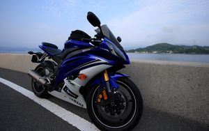 Preview wallpaper yamaha, motorcycle, bike, blue, road, moto