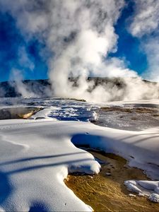 Preview wallpaper yellowstone, national park, geyser, landscape