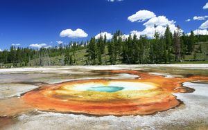Preview wallpaper yellowstone, reserve, lake, source, thermal
