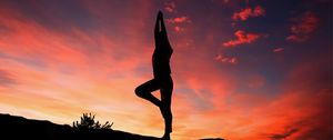 Preview wallpaper yoga, silhouette, sunset, man