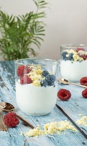 Preview wallpaper yogurt, berries, breakfast, food
