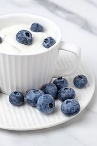 Preview wallpaper yogurt, blueberries, berries, cup, white