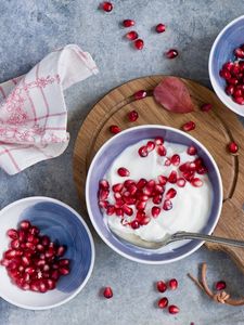 Preview wallpaper yogurt, pomegranates, cream, corn