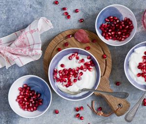 Preview wallpaper yogurt, pomegranates, cream, corn