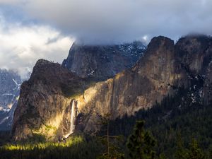 Preview wallpaper yosemite national park, yosemite, mountain, fog